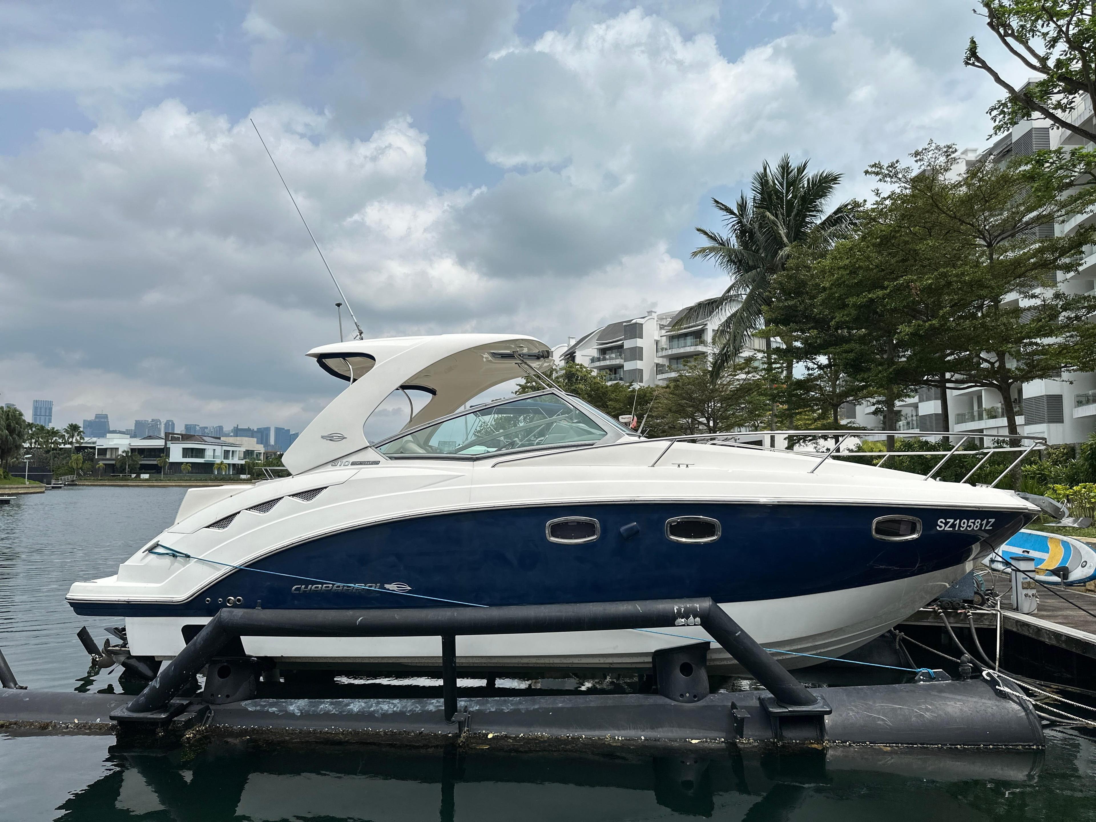 Chaparral 310 Signature