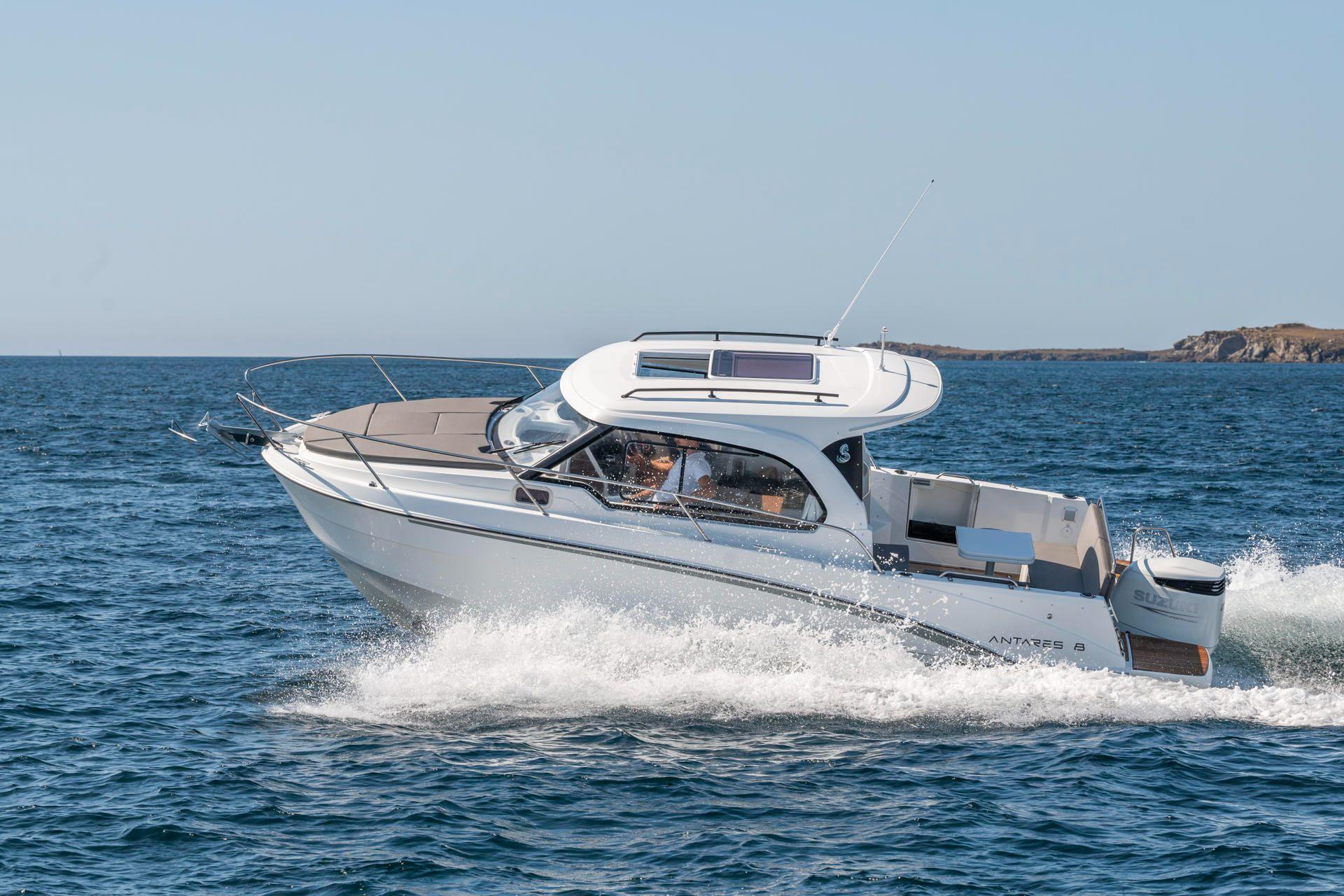 Beneteau Antares 8 V2 OB