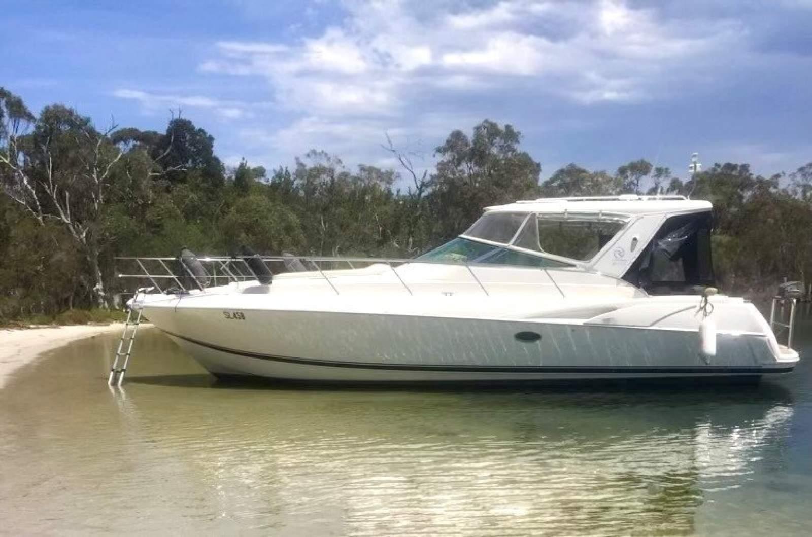 Riviera M400 Sports Cruiser