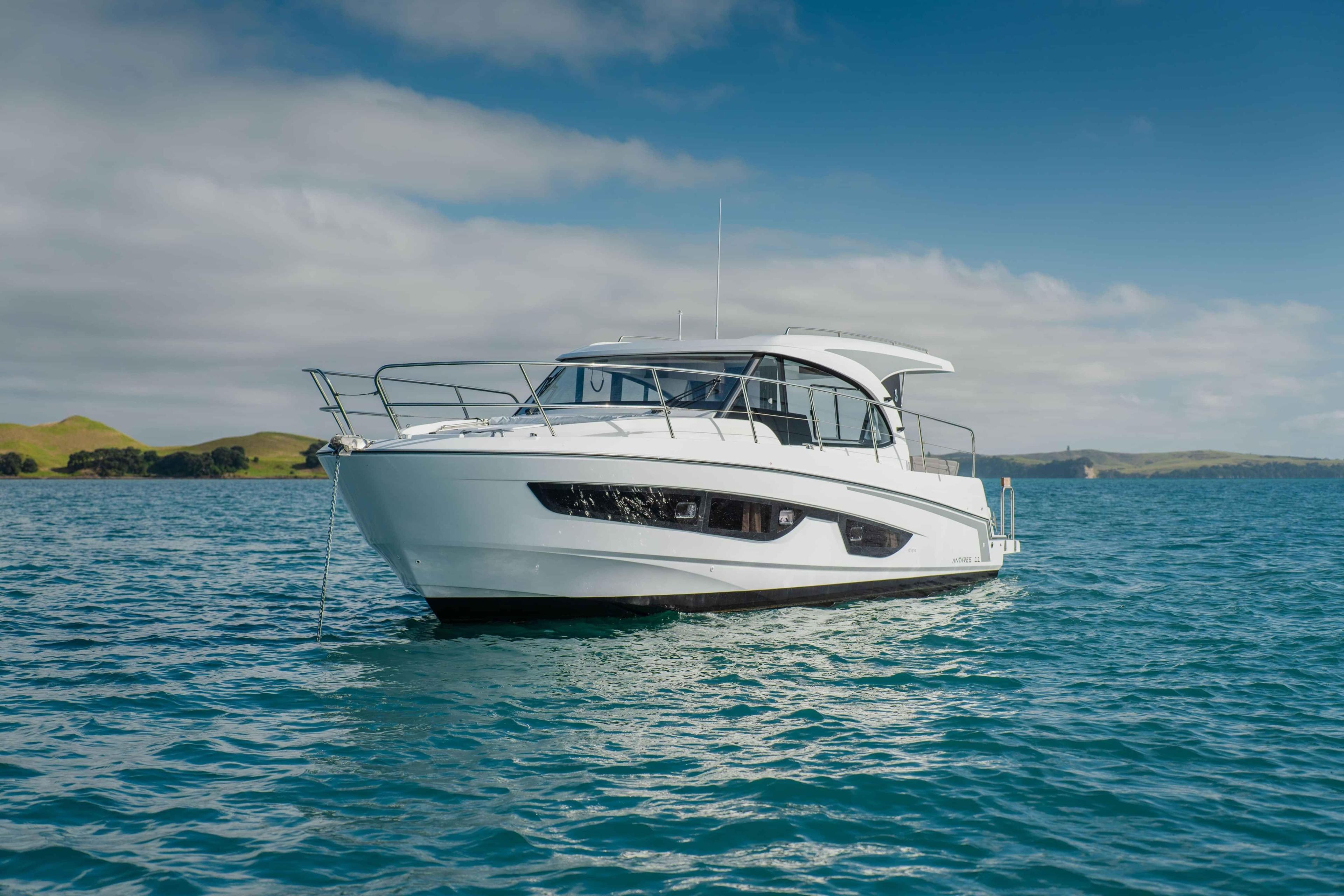 Beneteau Antares 11