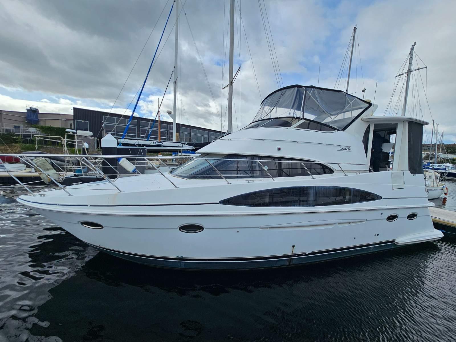 Carver 396 Aft Cabin