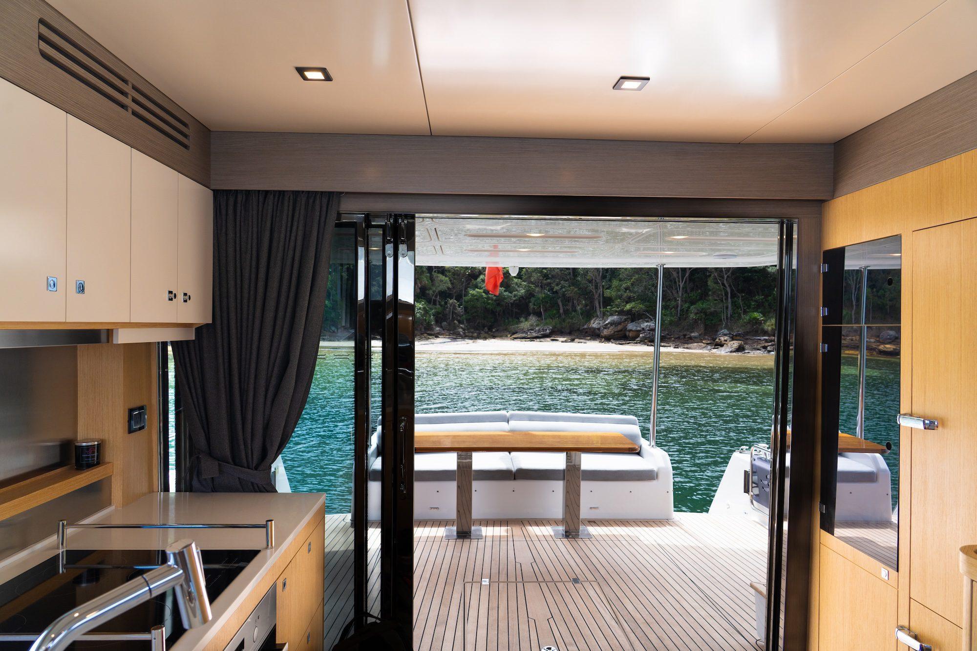Sirena 58