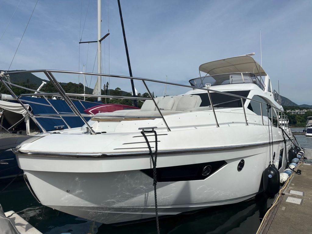 Azimut 55
