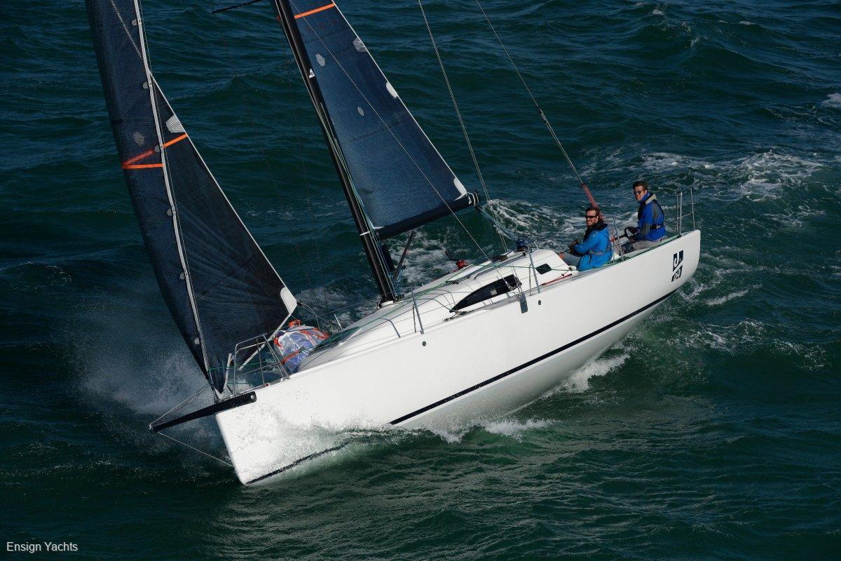 J Boats J/99