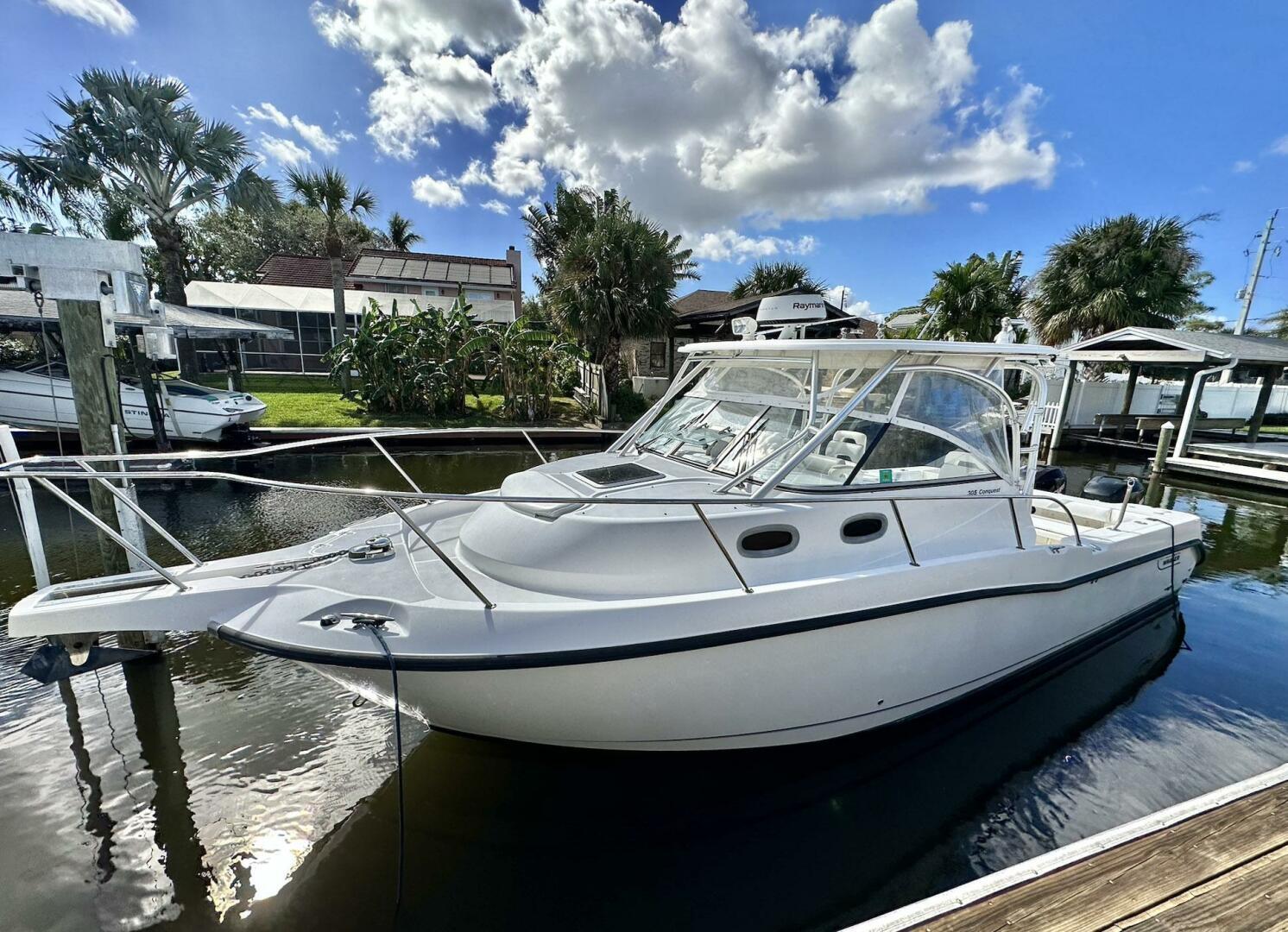 Boston Whaler 305 Honu