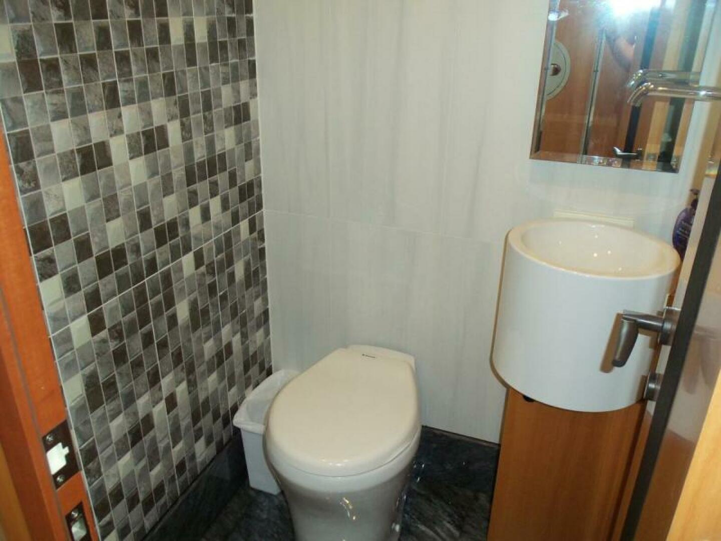 Photo 15