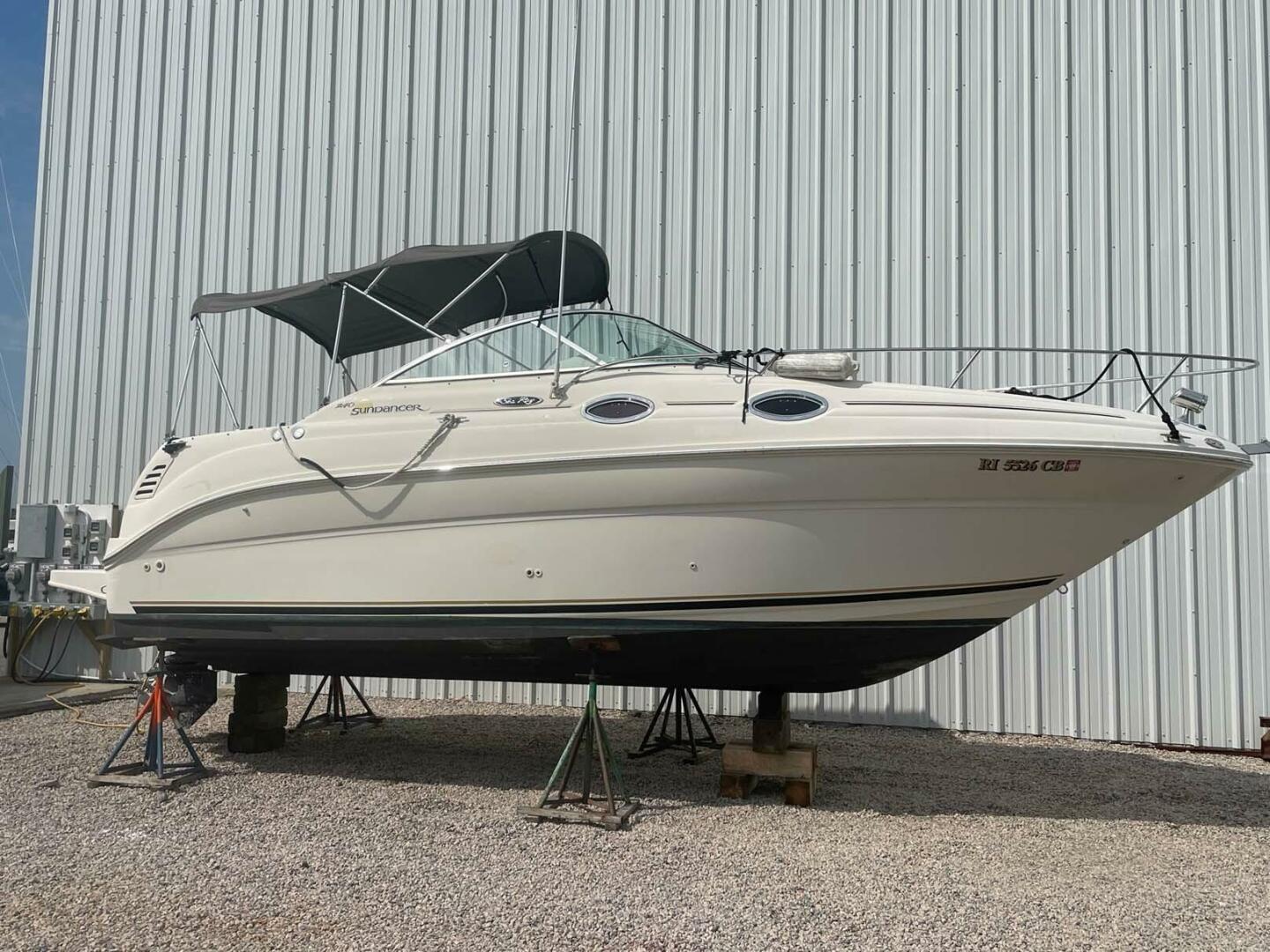 Sea Ray 240 Sundancer