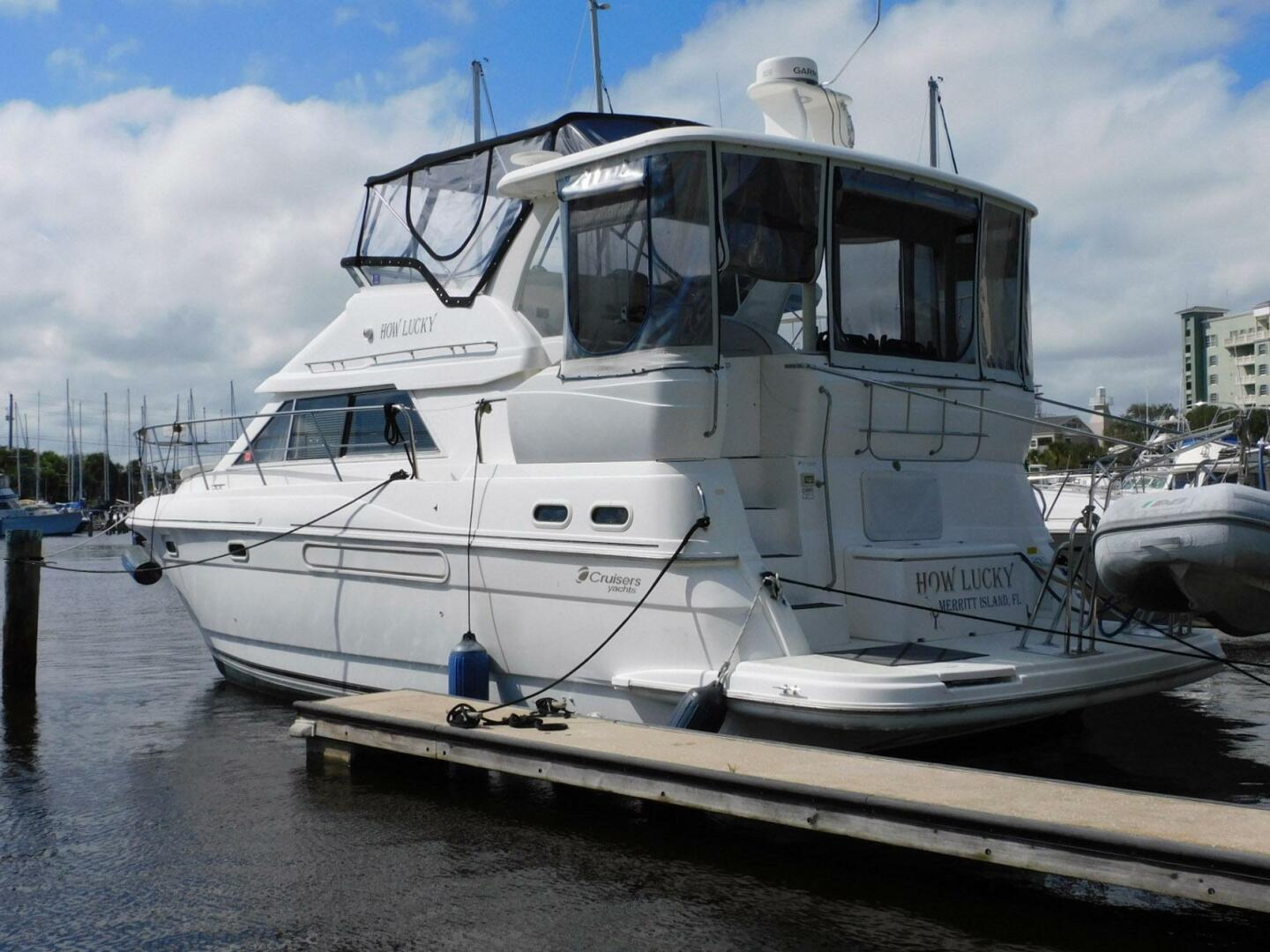 Cruisers Yachts 3750 Motoryacht