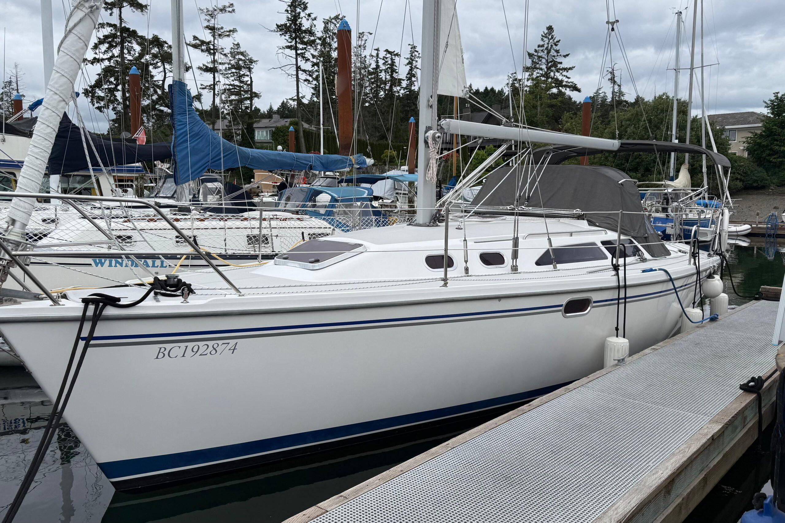 Catalina 320