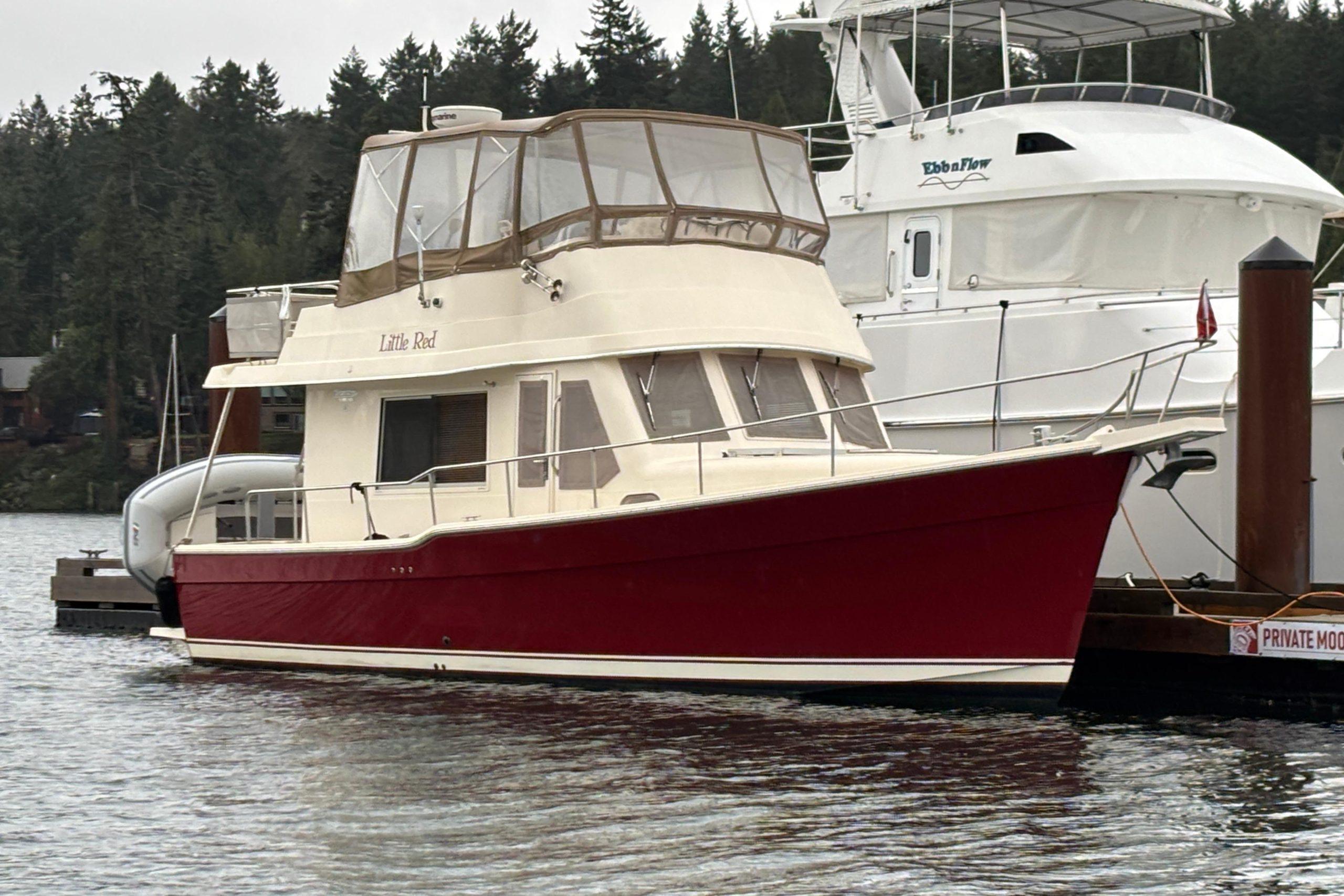 Mainship 34 Trawler