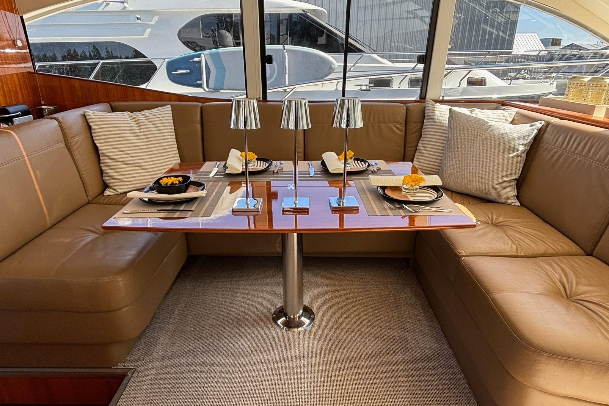 Maritimo C53 Sports Cabriolet