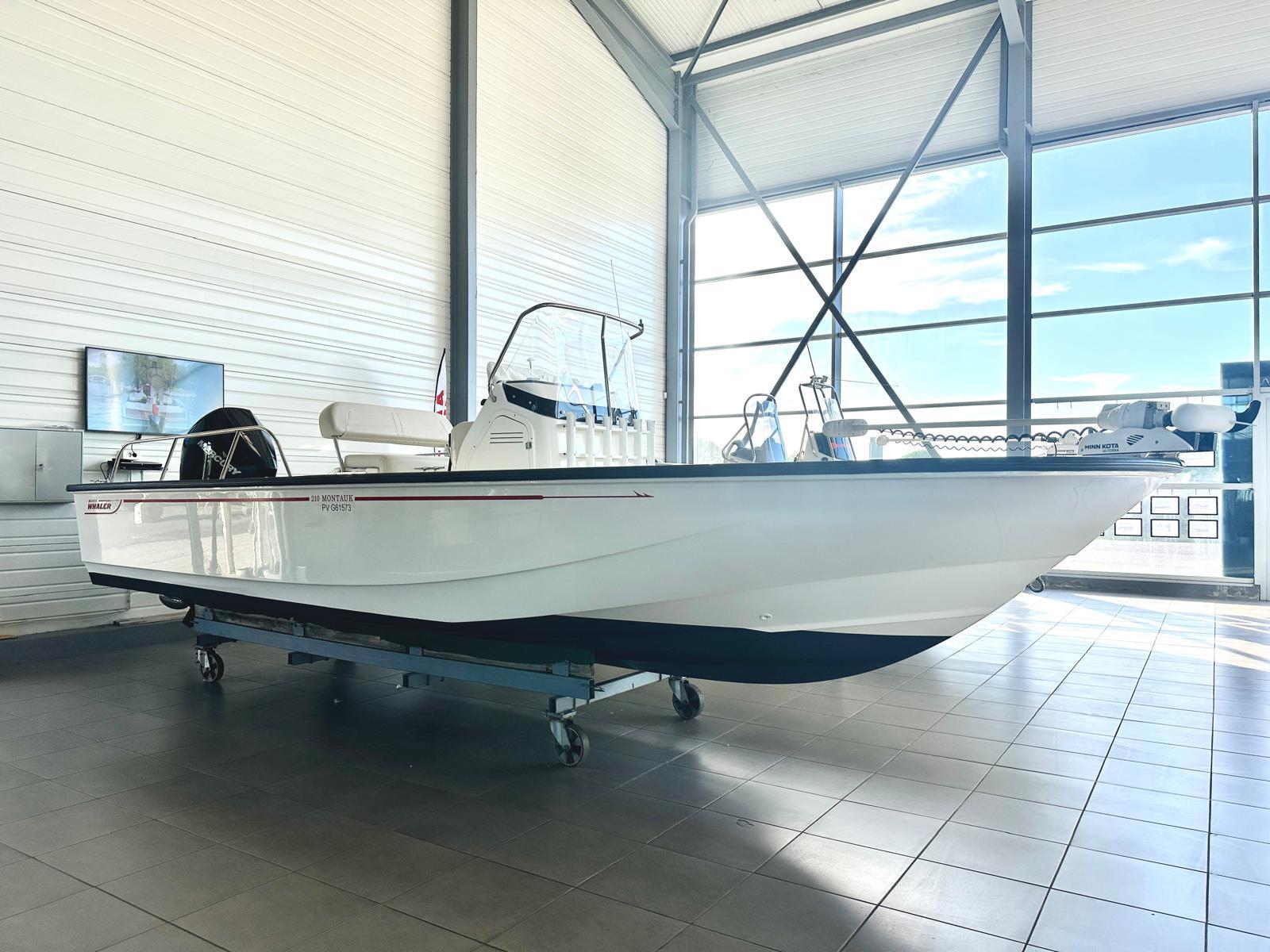 Boston Whaler 210 Montauk