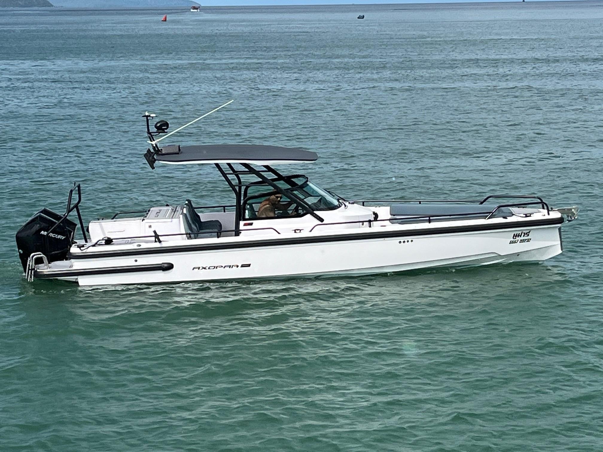 Axopar 28 T-Top