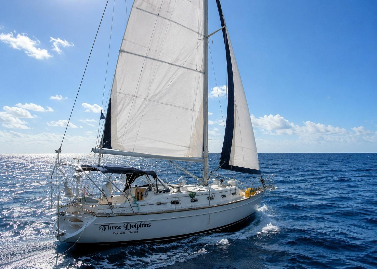 Island Packet 370