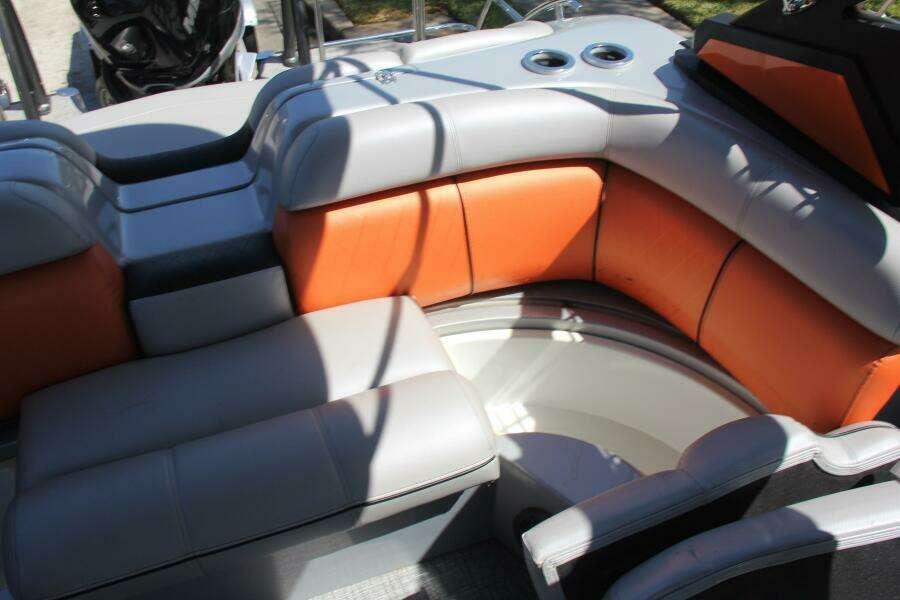 Photo 48