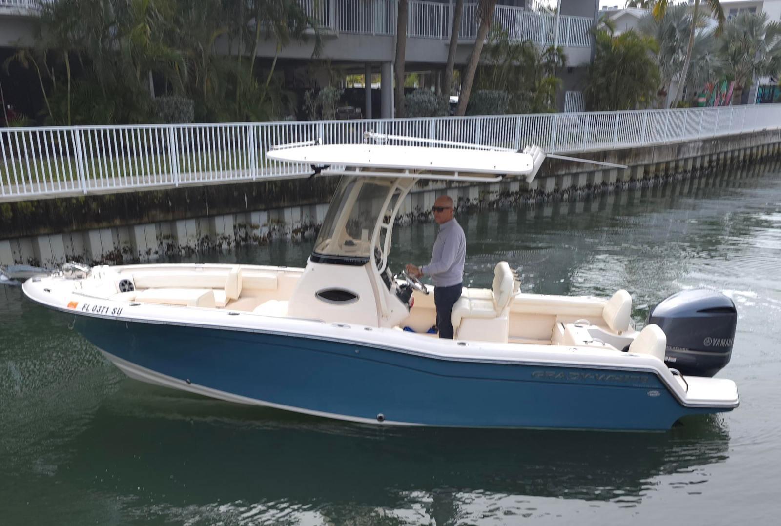 Grady-White Fisherman 216