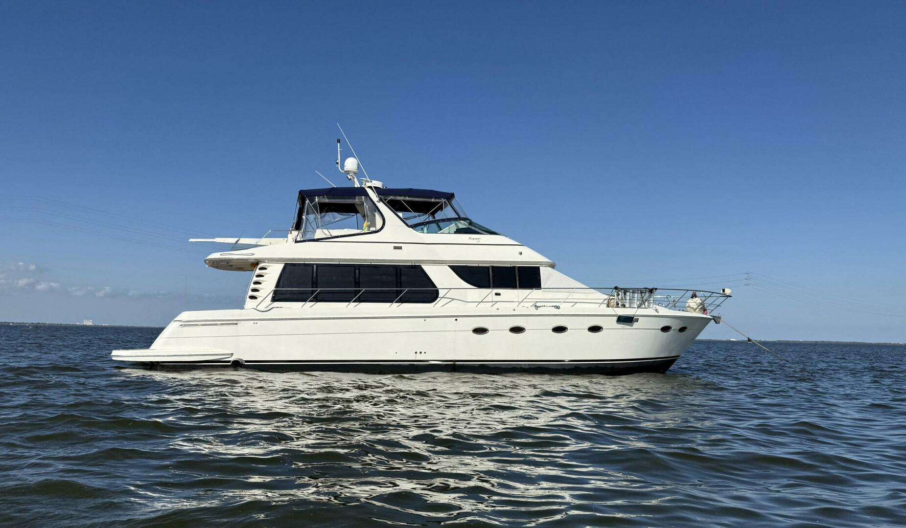 Carver 570 Voyager Pilothouse
