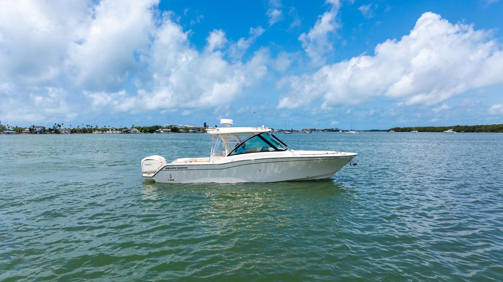 Grady-White Freedom 325