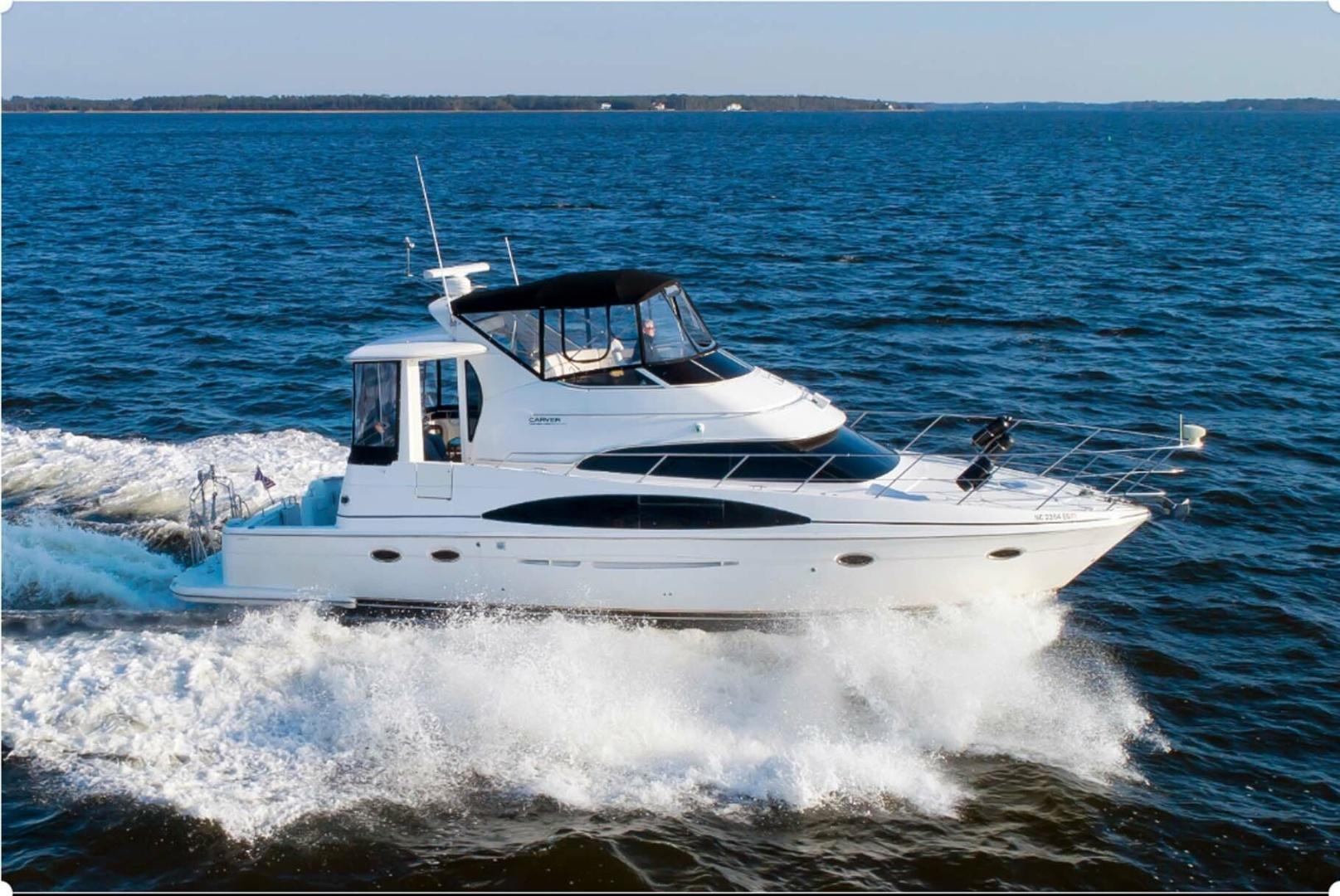 Carver 44 CPMY