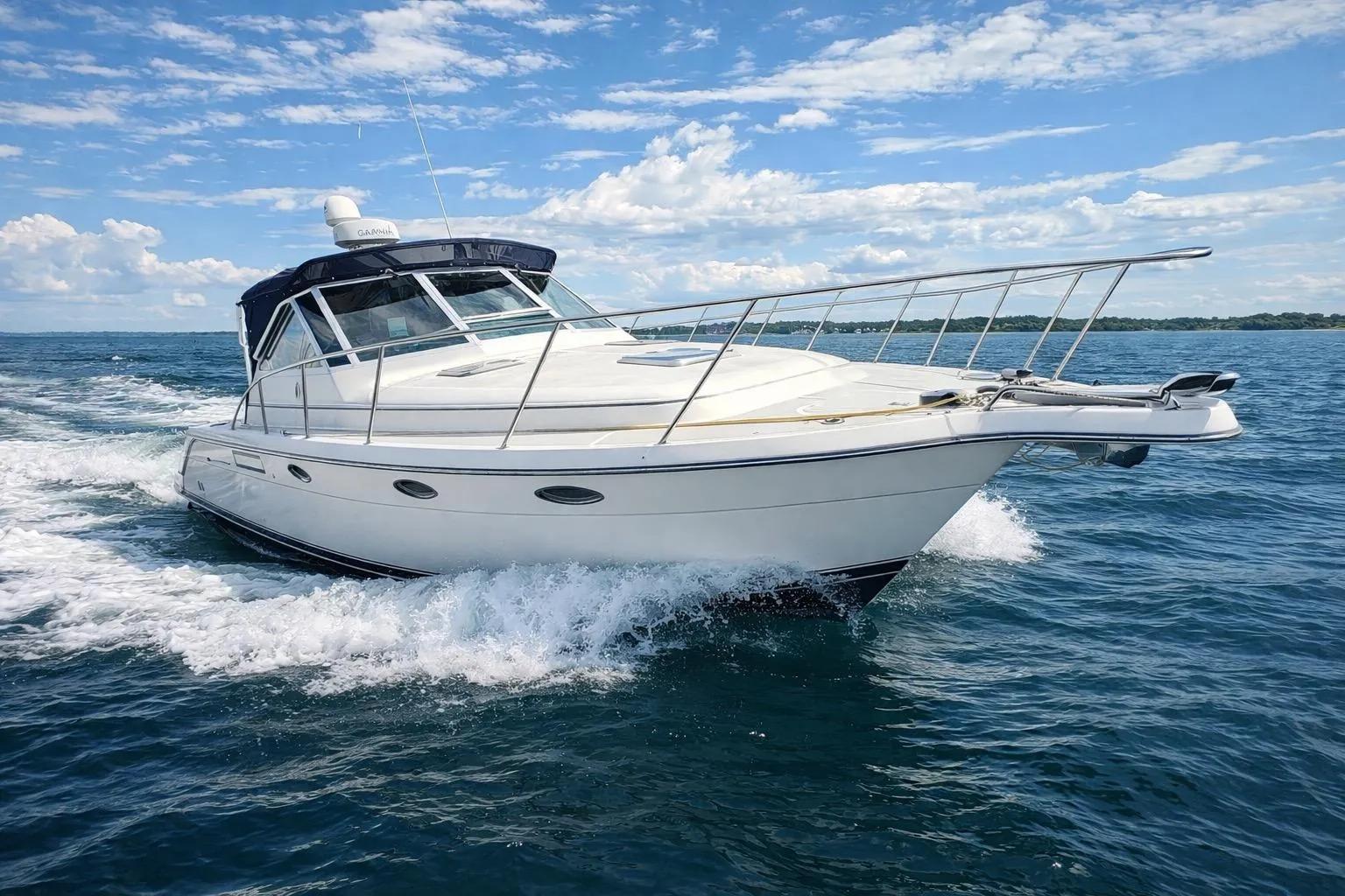 Tiara Yachts 3100 Express
