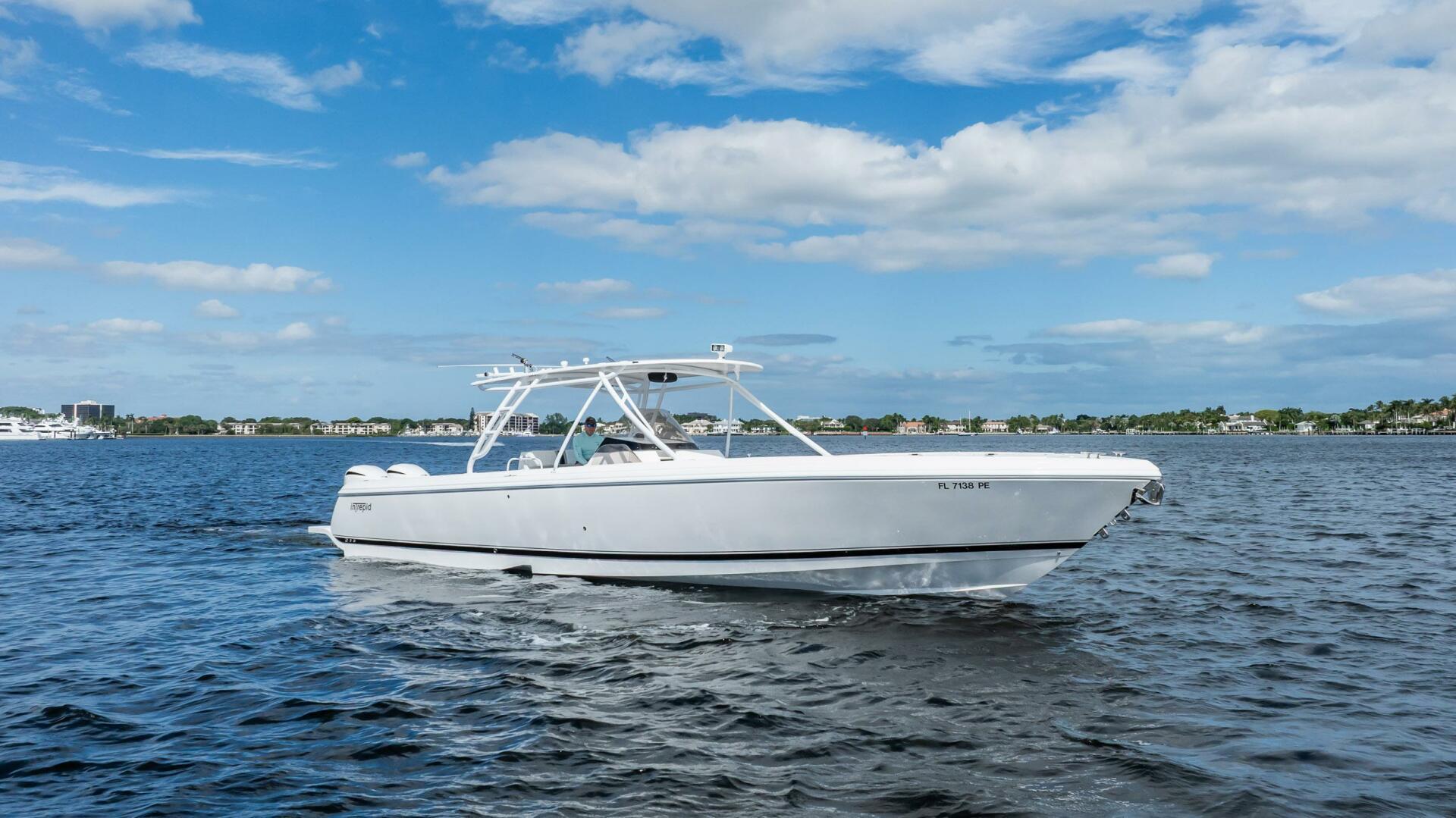 Intrepid 400 Open