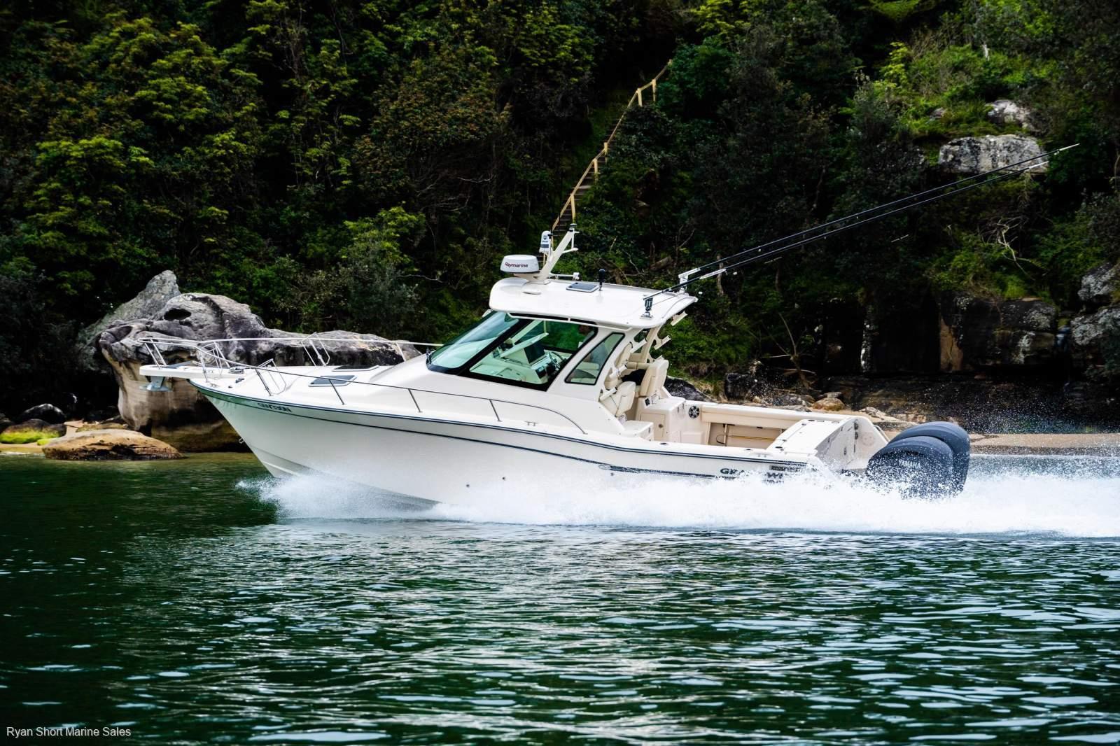 Grady-White Express 330