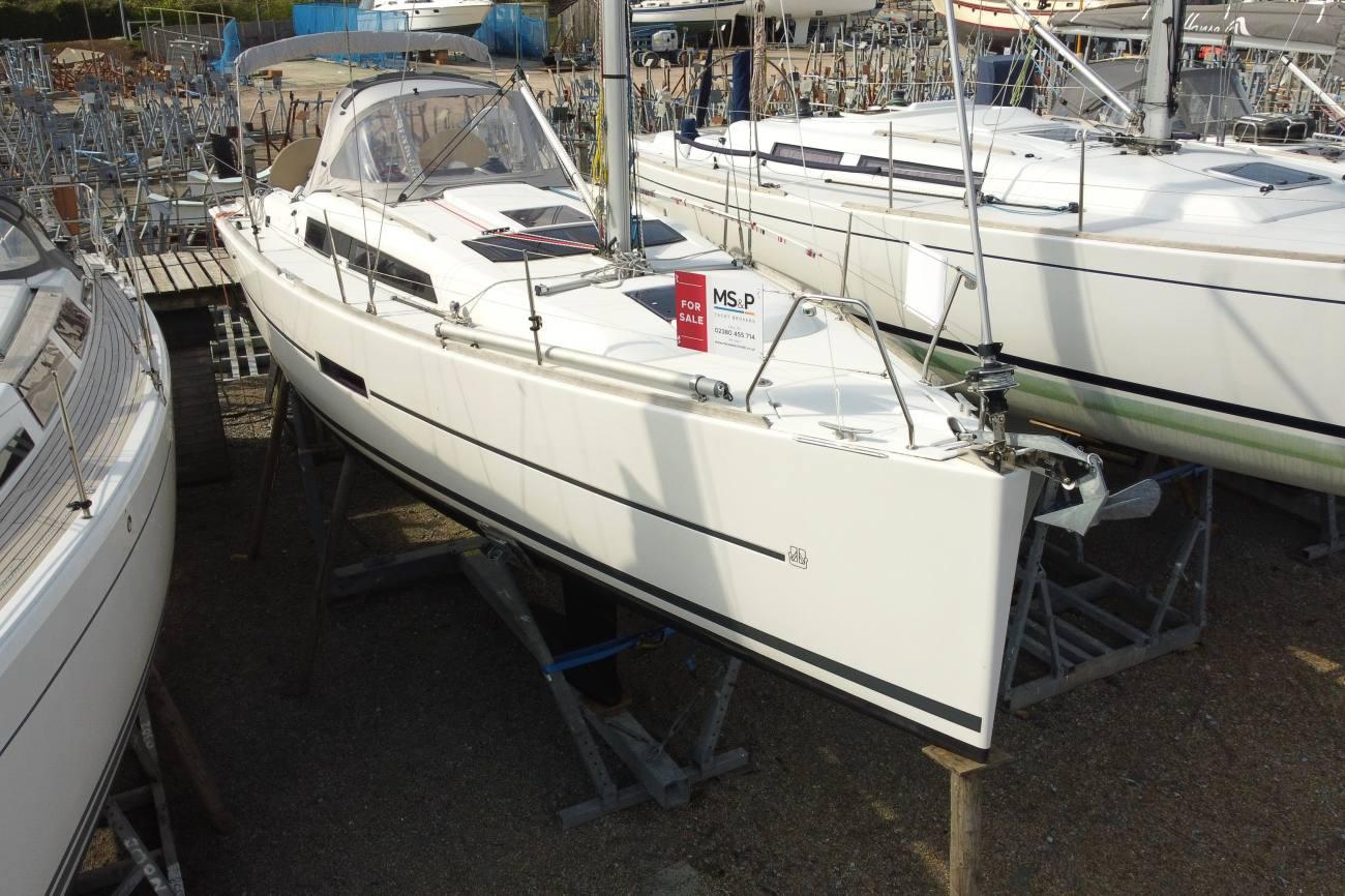 Dufour 310