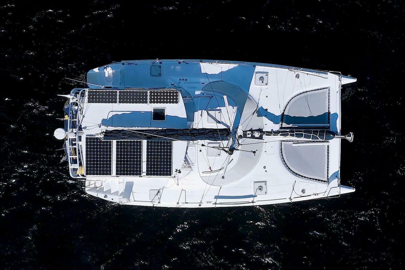 Manta 40