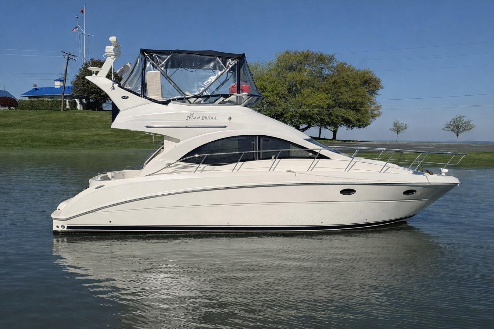 Sea Ray 36 Sedan Bridge