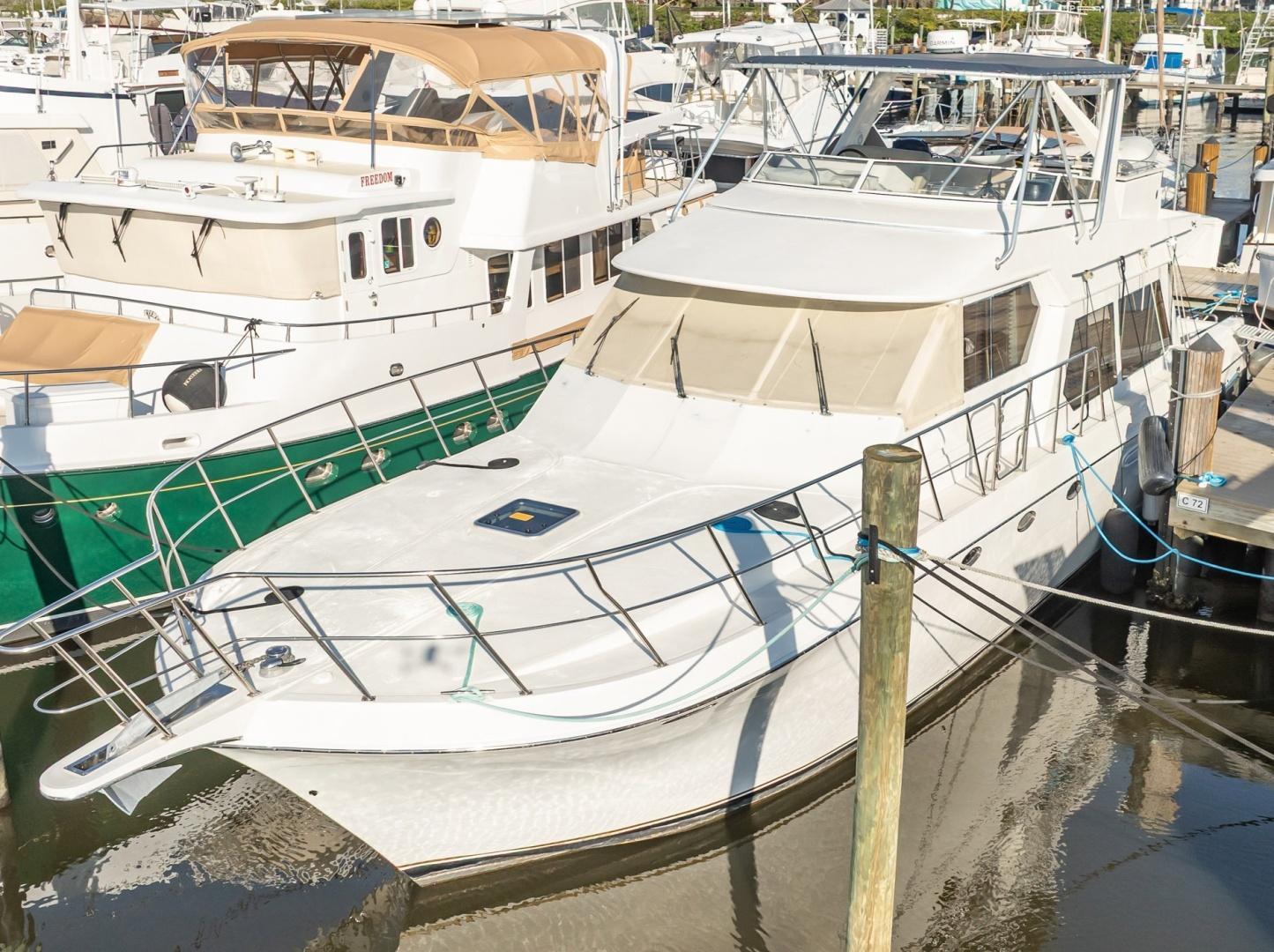 Navigator 5700 Rival Pilothouse