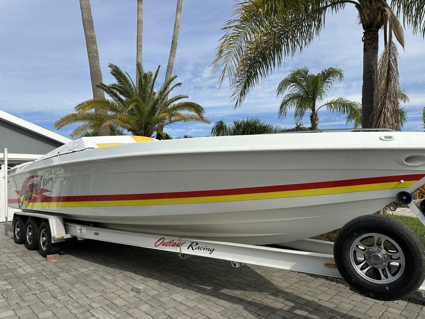 Baja Outlaw 32