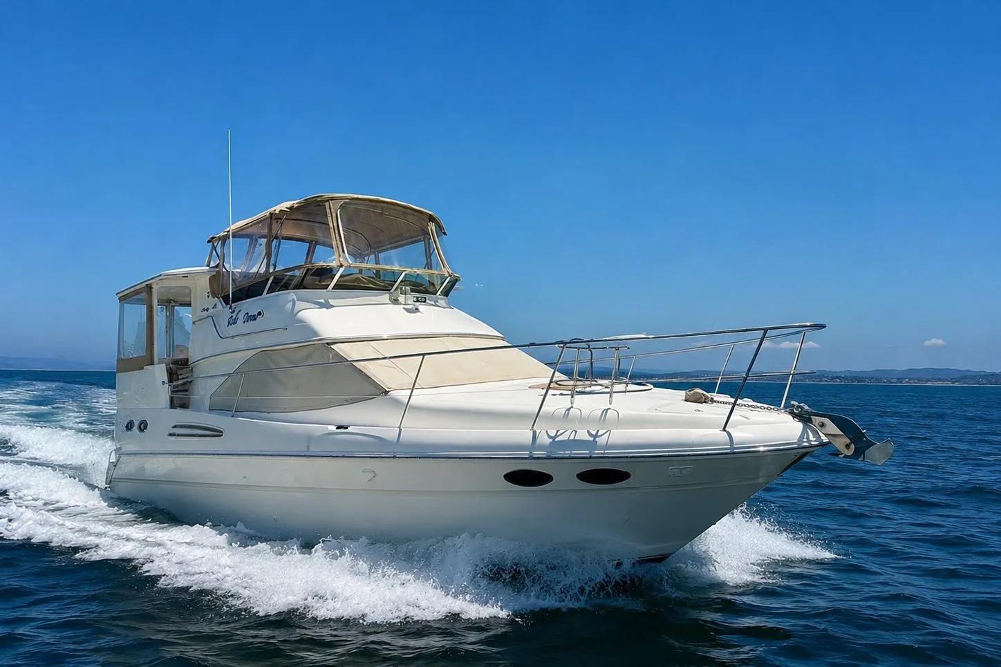 Sea Ray 380 Aft Cabin