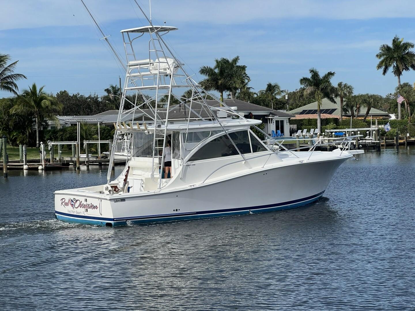 Luhrs 41 Hardtop Express