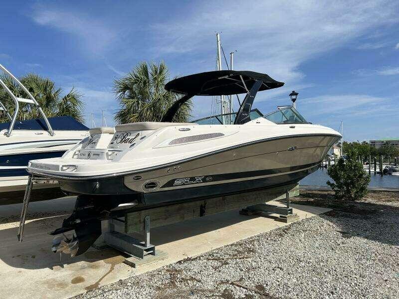 Sea Ray 270 SLX