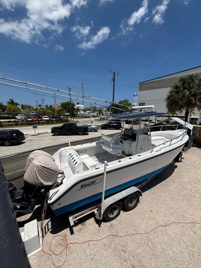 Boston Whaler 26 Outrage
