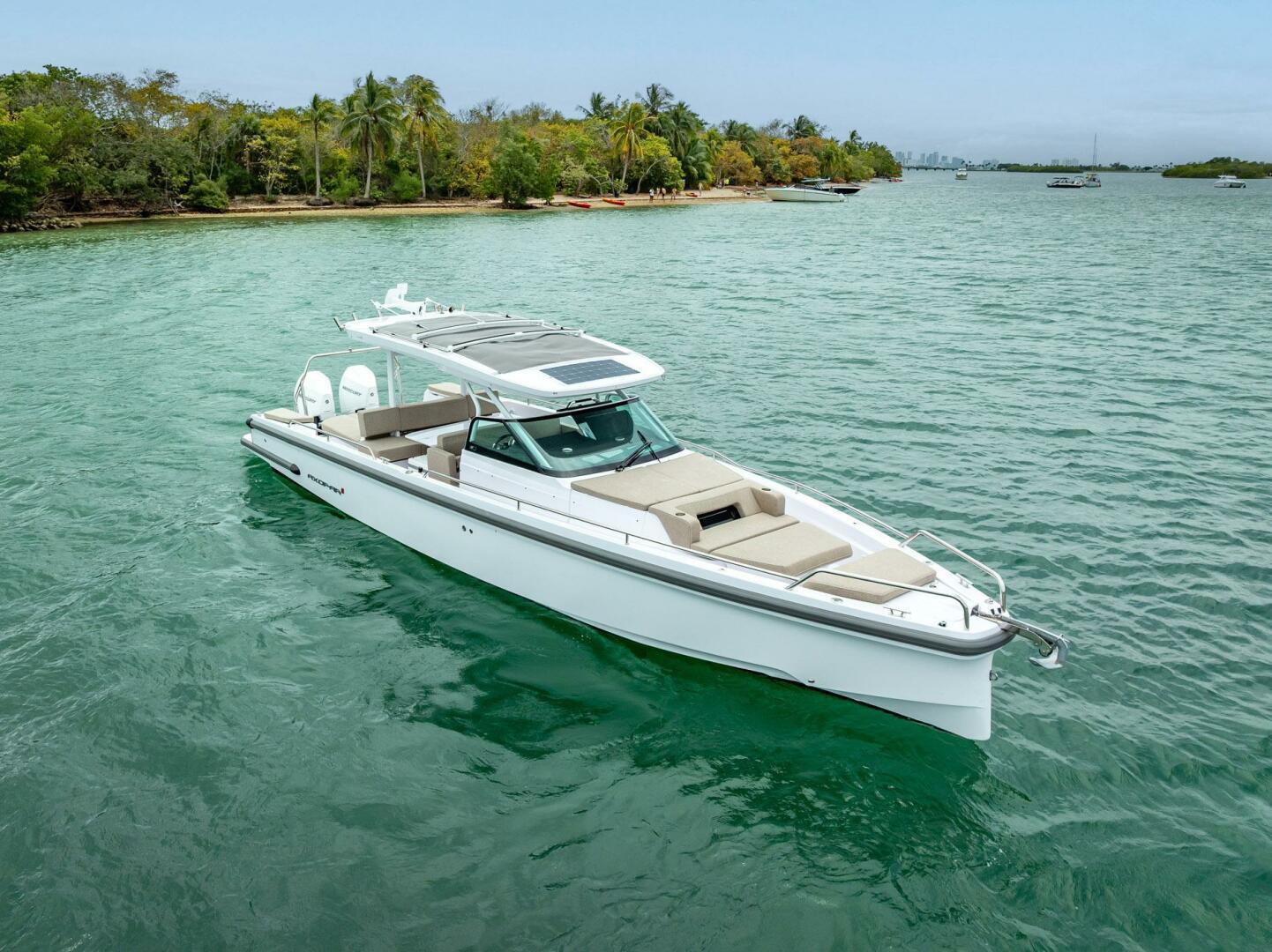 Axopar 37 Sun Top