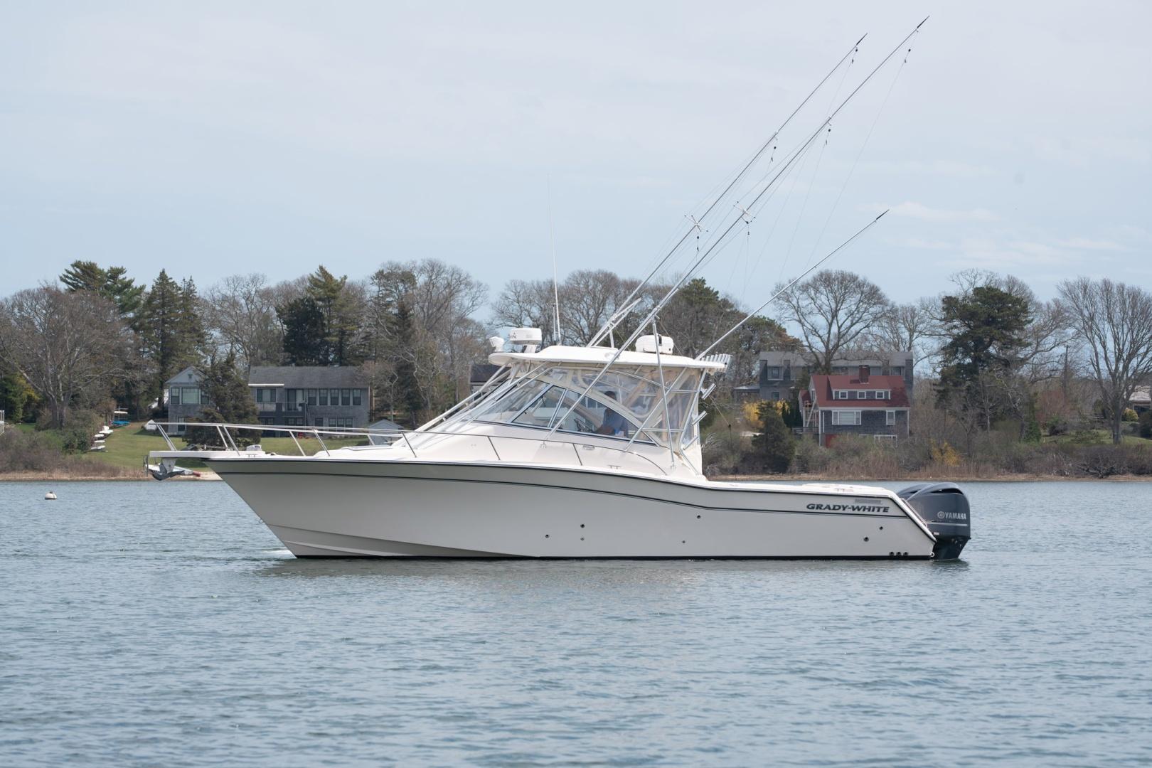Grady-White Express 330