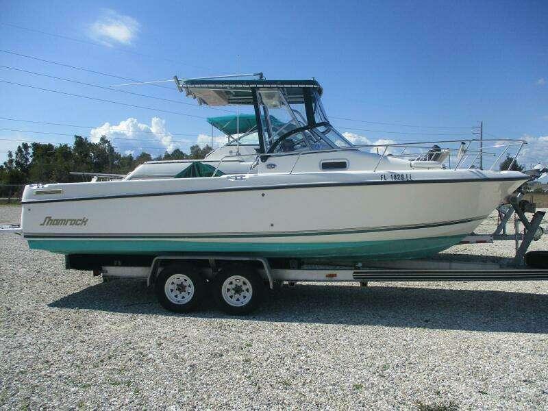 2001 Shamrock 24' (7.32 m)