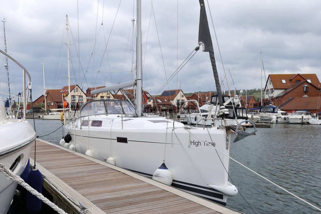 Hanse 415