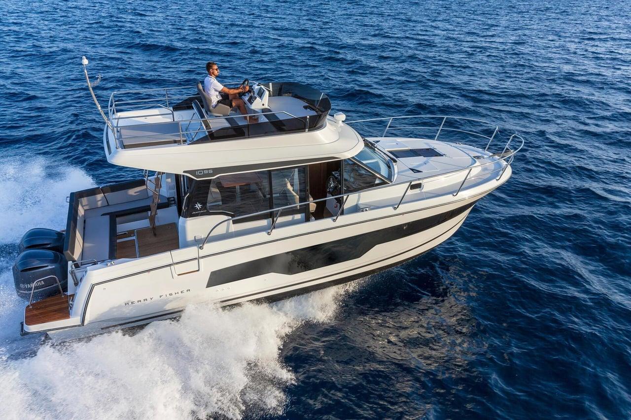 Jeanneau Merry Fisher 1095 Flybridge Series 2