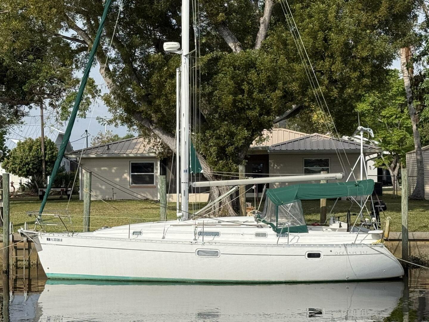 Beneteau Oceanis 352