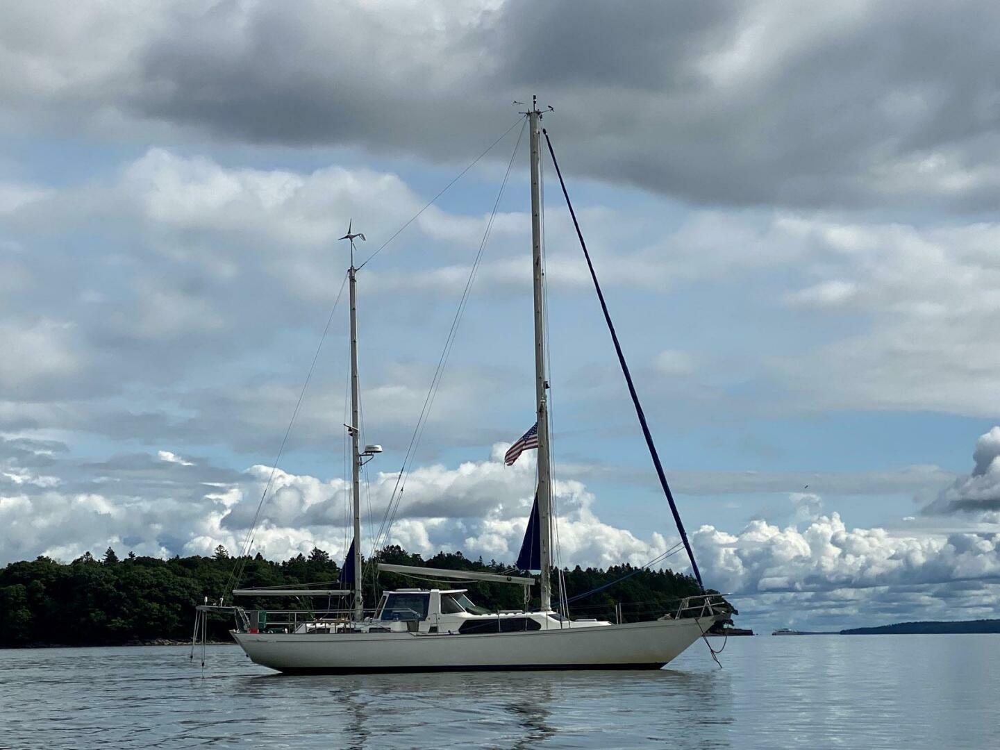 Camper & Nicholson 48