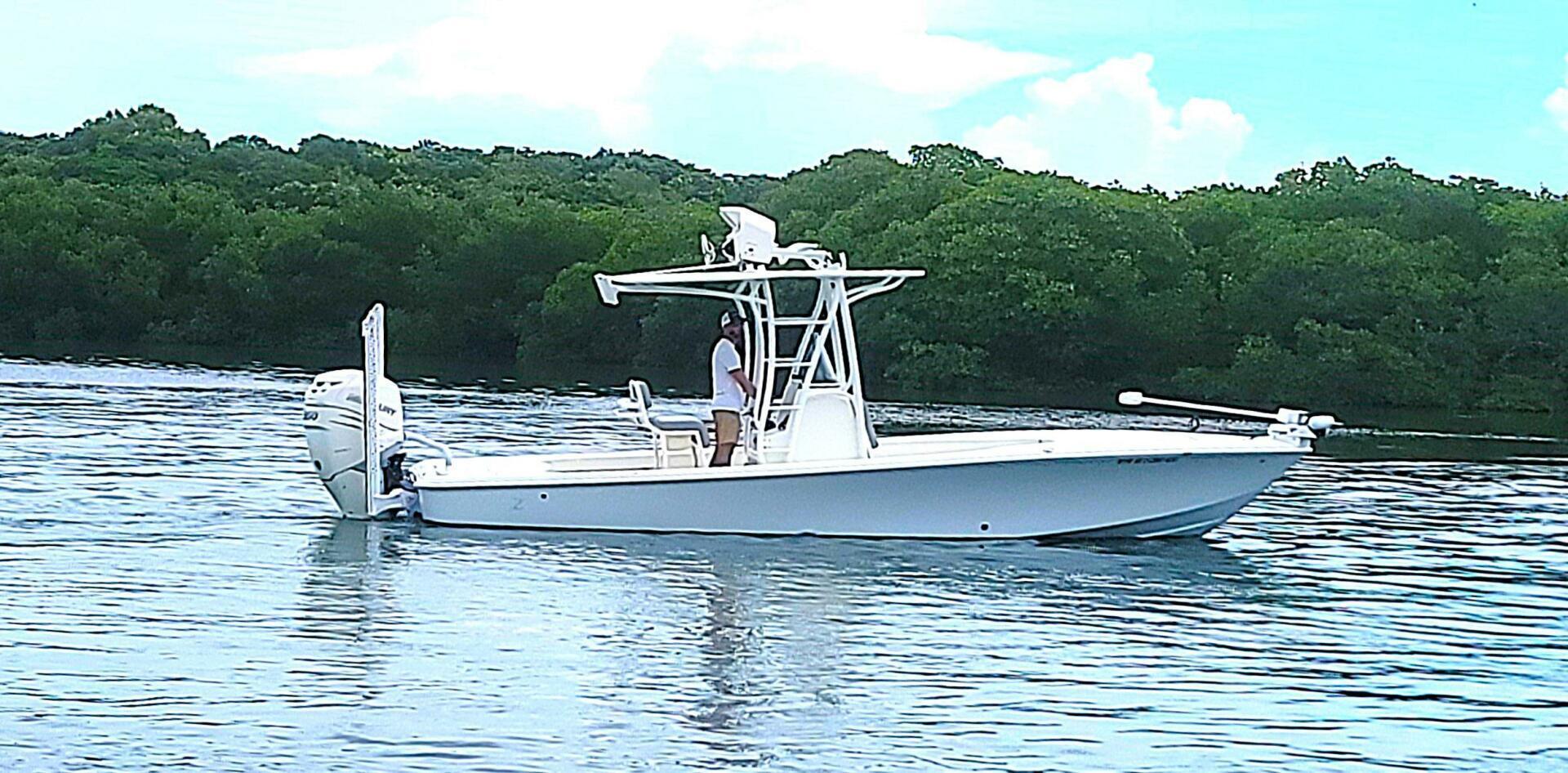 SeaVee 270Z