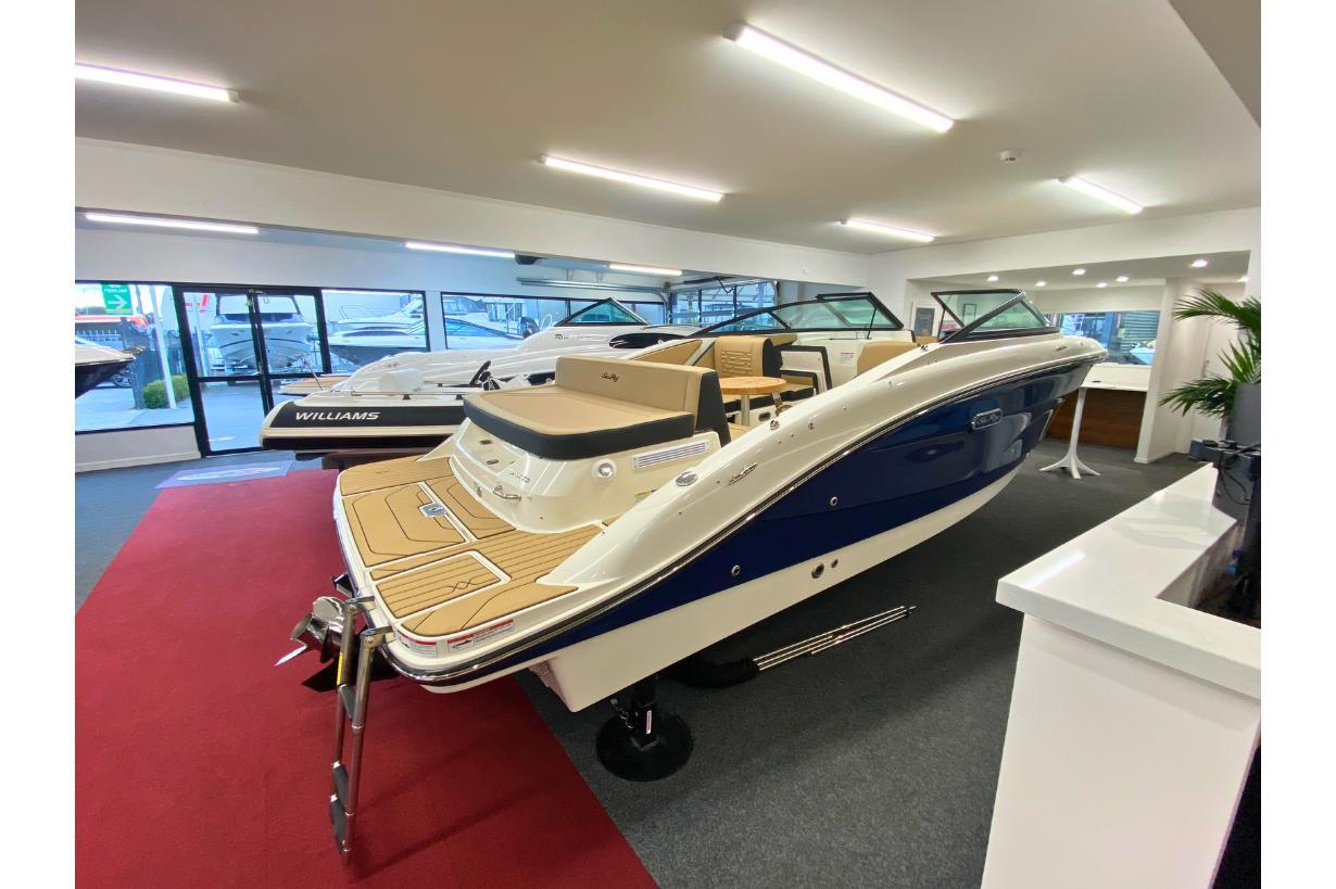 Sea Ray SPX 210