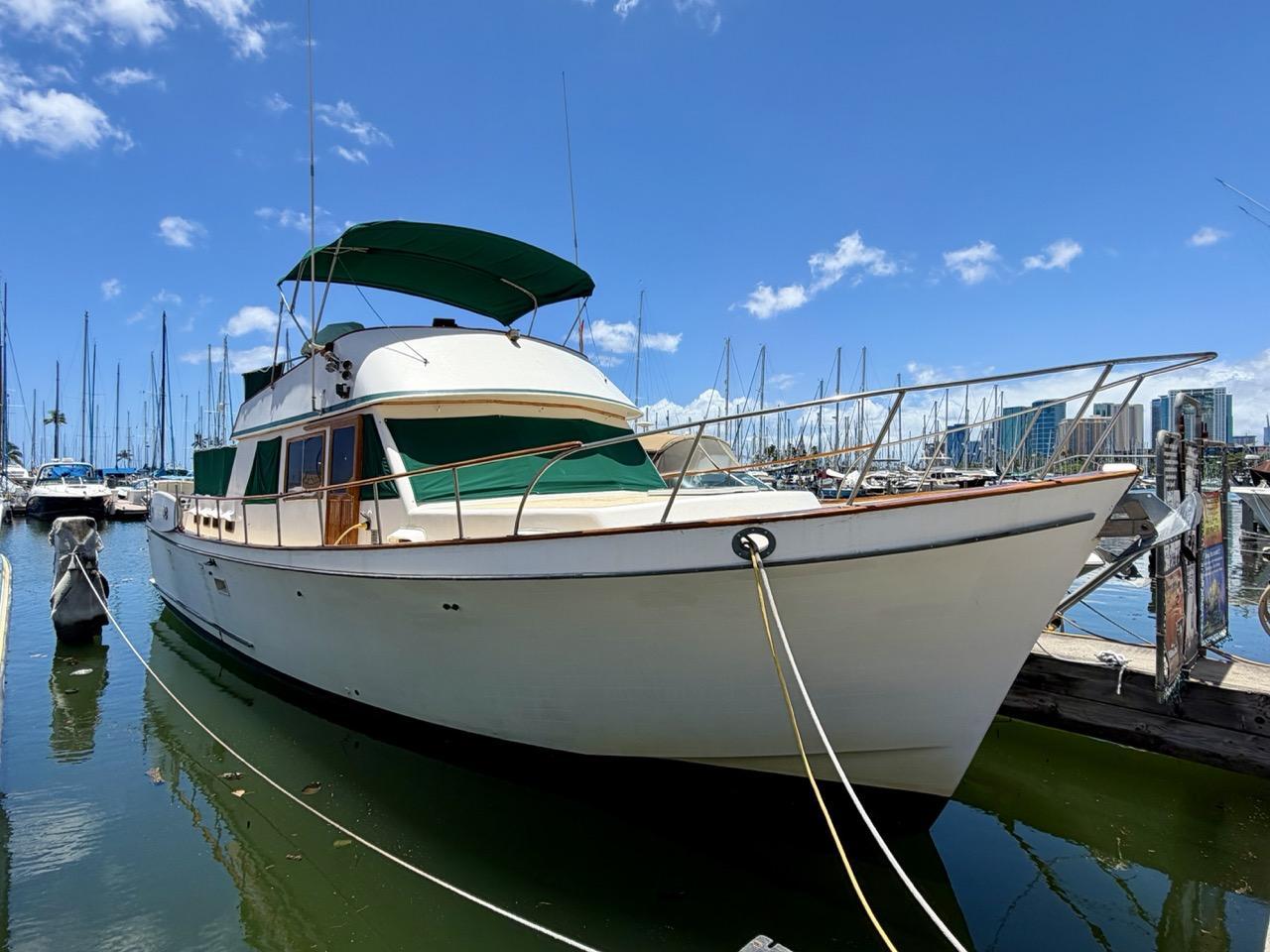 Kona Star Commercial Vessel, Business, and rare front row Ala Wai Slip