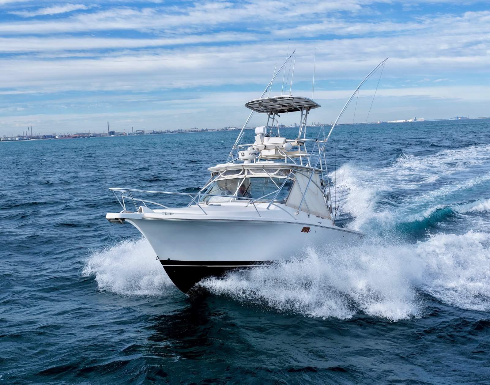 Luhrs 28 Express