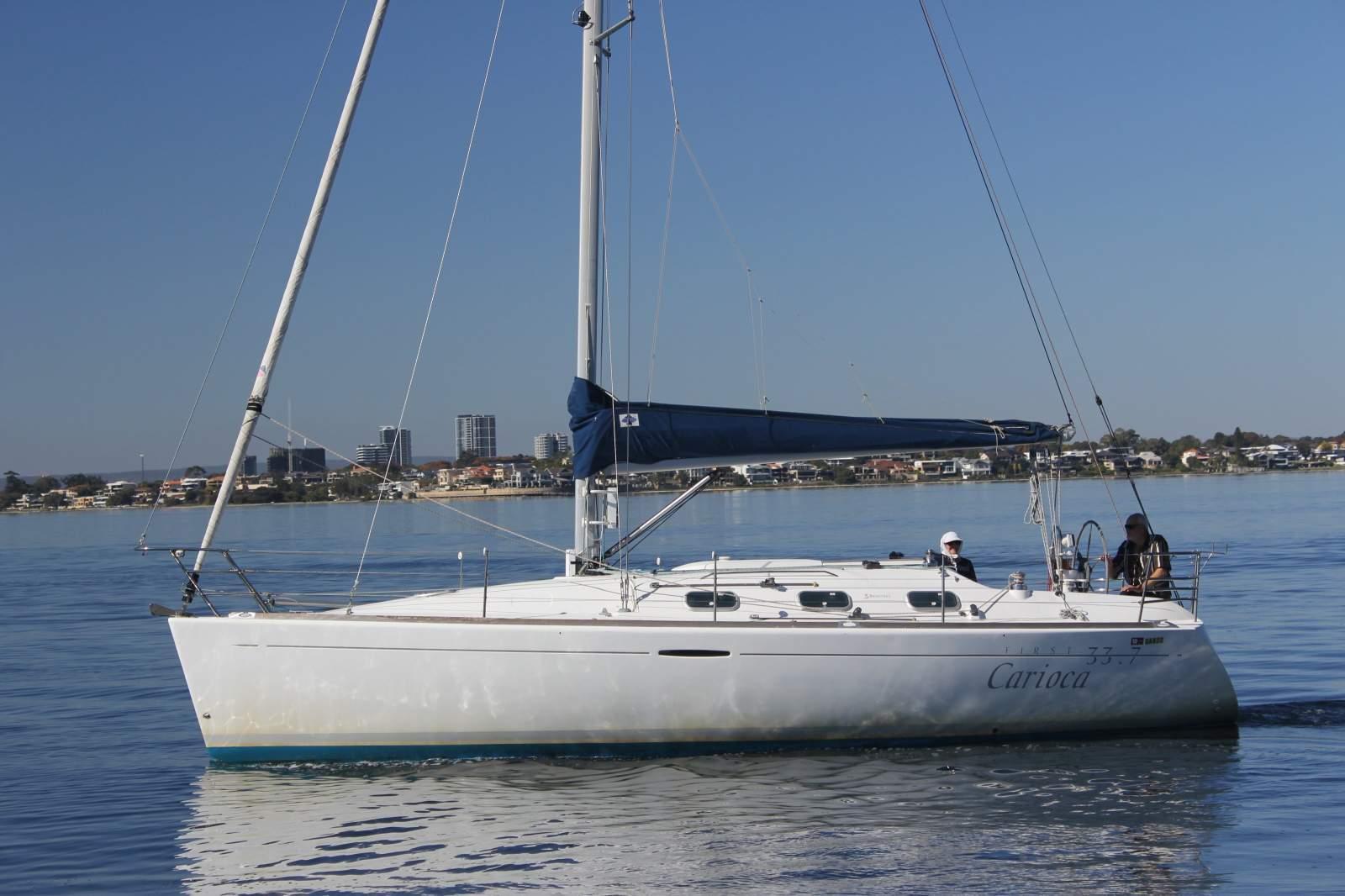Beneteau First 33.7