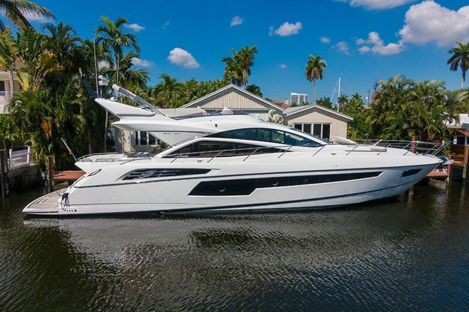 Sunseeker Sport Yacht 68