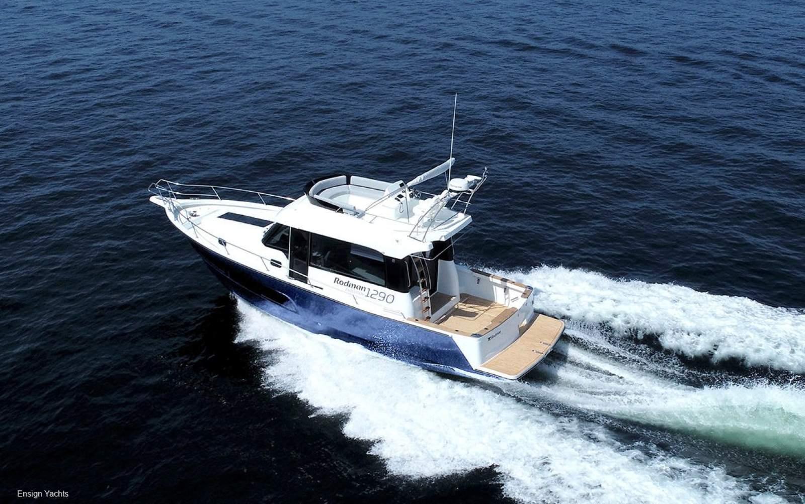 Rodman Evolution 1290 Flybridge
