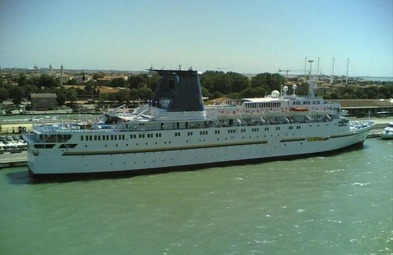 Cruise ship 1.000 pax
